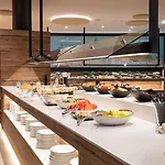 Hotel Seth Port 4*