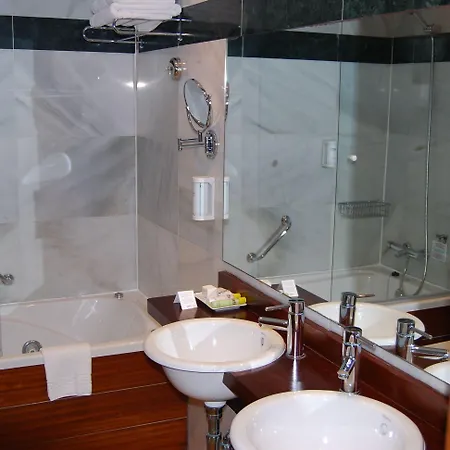 Hotell Seth Port 4*
