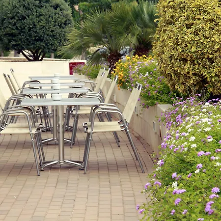 Hotel Seth Port 4*